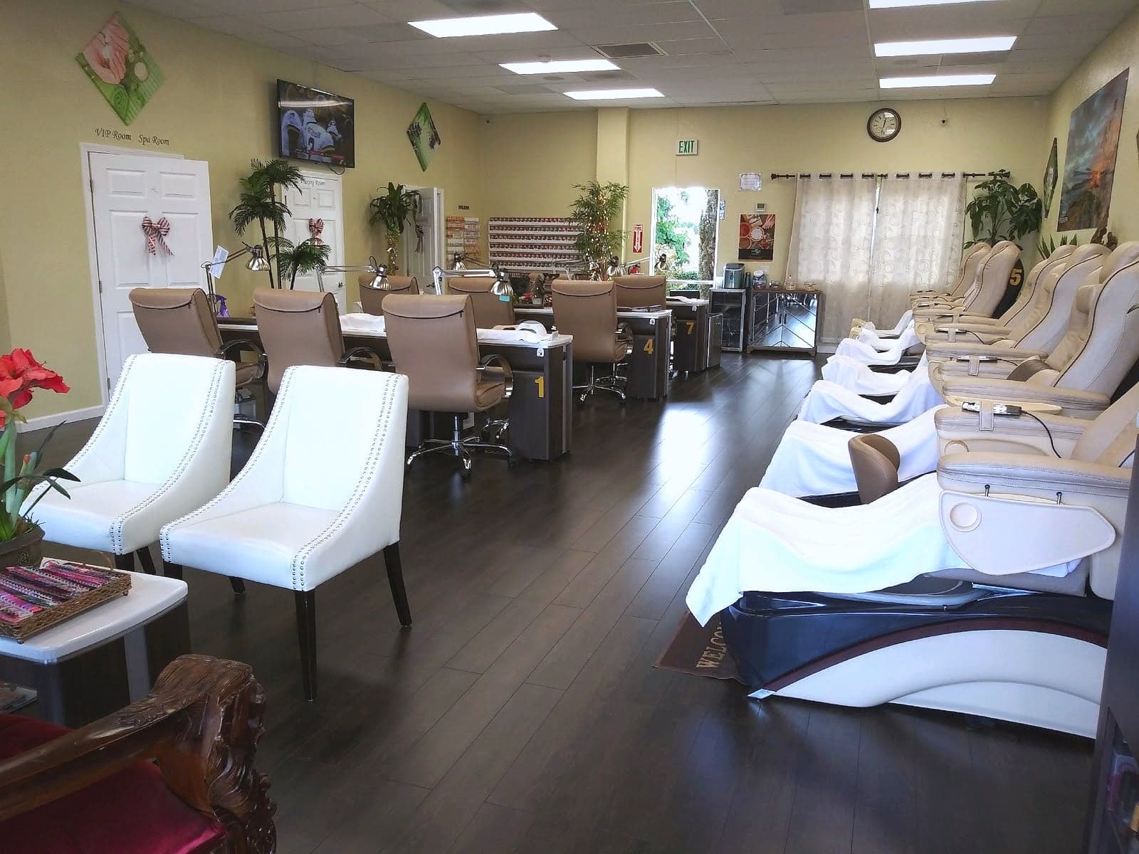 888 Nails & Spa — photo from their Google Business Profile