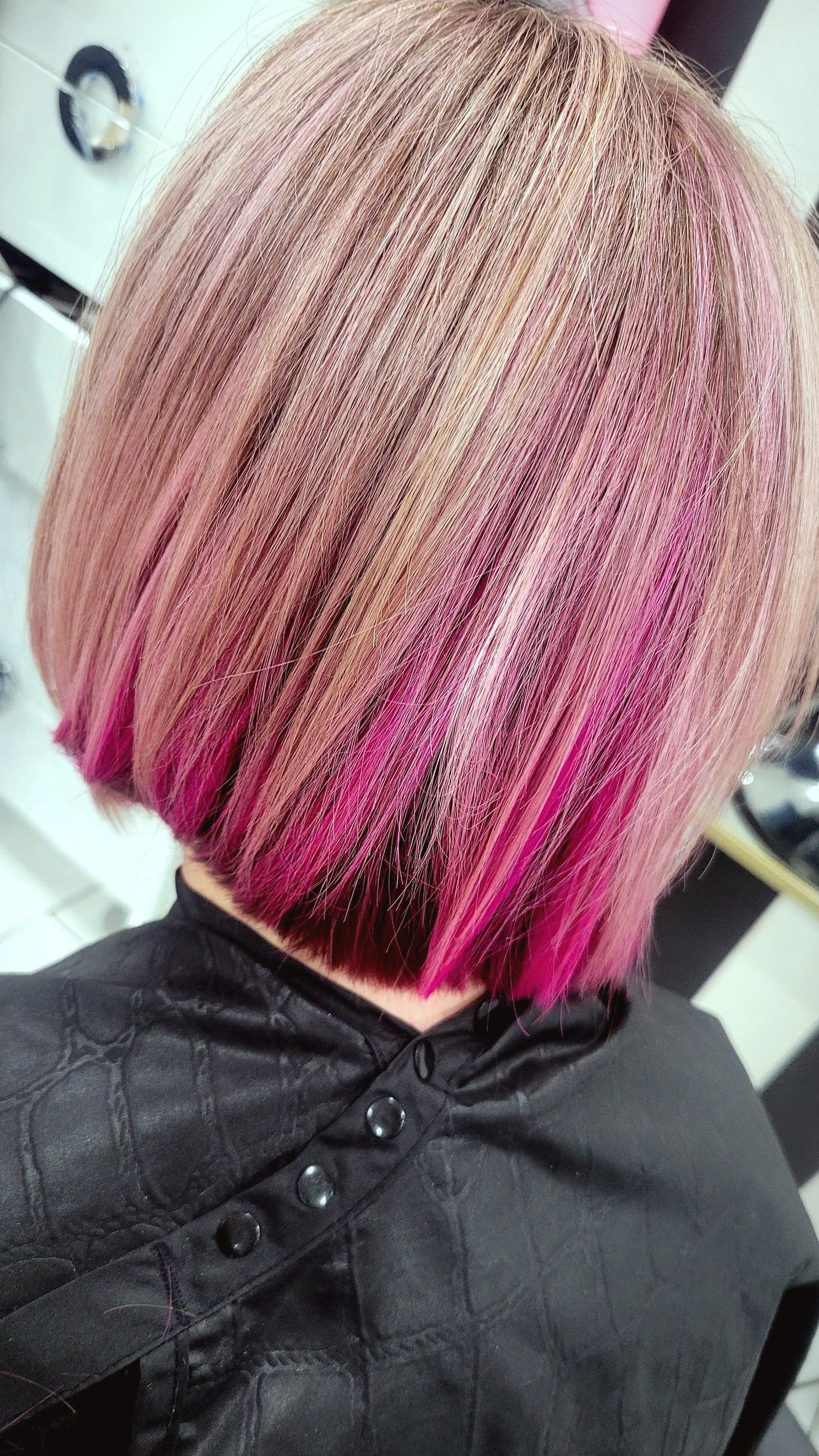 Chez Rouge Salon — photo from their Google Business Profile