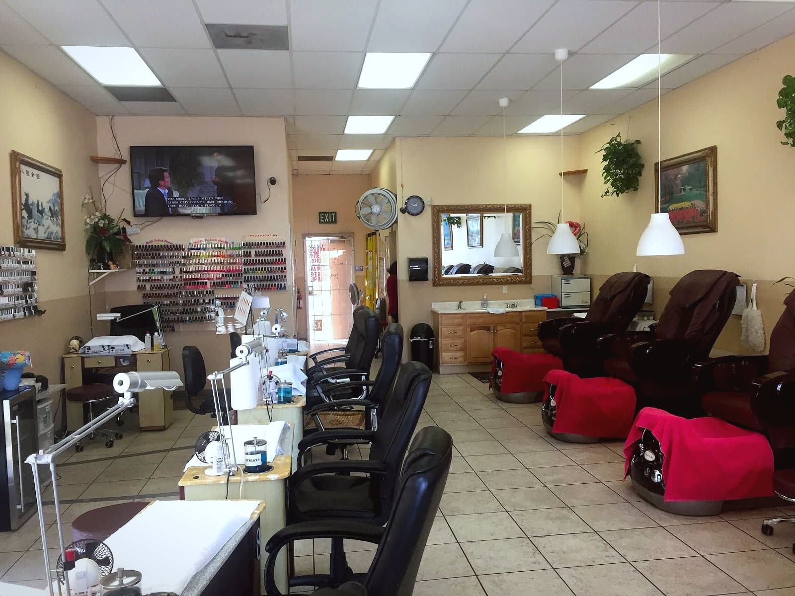 Elina Nails — photo from their Google Business Profile